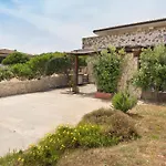 Nuraghe * 贡内萨